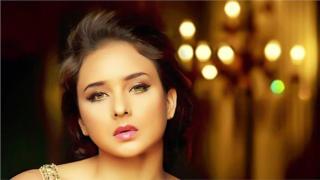 نيللي كريم تتعاقد على “النصابين” لرمضان 2020