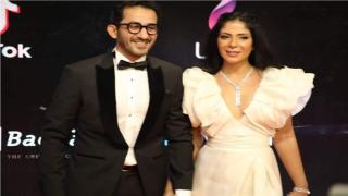 تألق أحمد حلمي ومنى على الريد كاربت بمهرجان القاهرة السينمائي