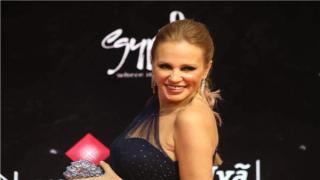 شيرين رضا بإطلالة كلاسيكية بمهرجان القاهرة السينمائي