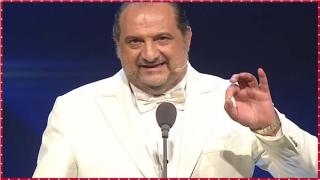 بـ سكيتش الممثل والمنتج.. خالد الصاوي يفتتح «القاهرة السينمائي»