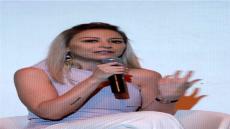 منة شلبي.. كنت من الناس بالتعاون مع باقة معينة من المخرجين العظام