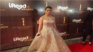 بإطلالة مميزة رحمة خالد على «ريد كاربت» مسابقة «IREAD»