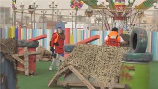 ملك قورة ضيفة ببرنامج رامز عقله طار وتنفعل على فريق العمل